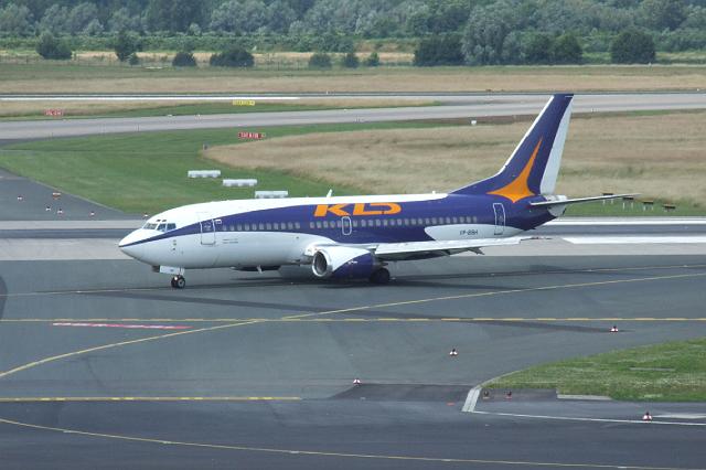 dscf1917.jpg - VP-BBH KD Avia Boeing 737-306