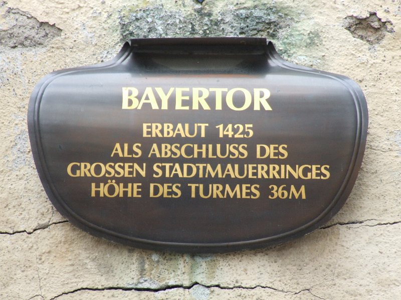 dscf3627.jpg - Spätgotisches Bayertor - Erbaut 1425