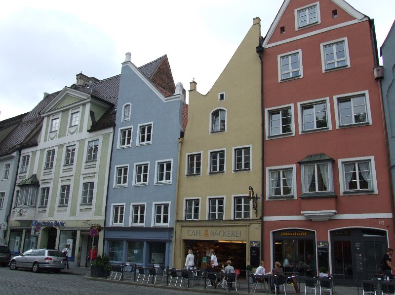dscf3672.jpg - Zwei verfeindete Brüder - blau kontra gelb